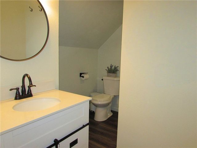 909 ALLEGHENY AVE, Oakmont, PA 15039