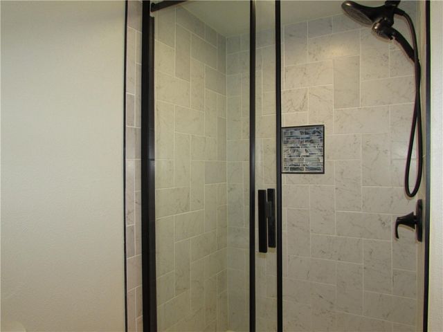 909 ALLEGHENY AVE, Oakmont, PA 15039