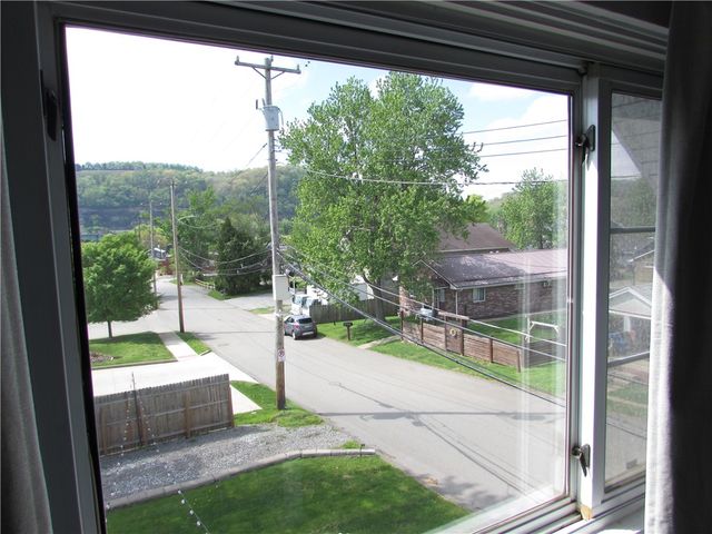 909 ALLEGHENY AVE, Oakmont, PA 15039