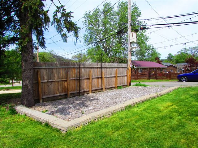 909 ALLEGHENY AVE, Oakmont, PA 15039