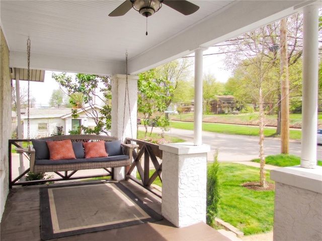 909 ALLEGHENY AVE, Oakmont, PA 15039