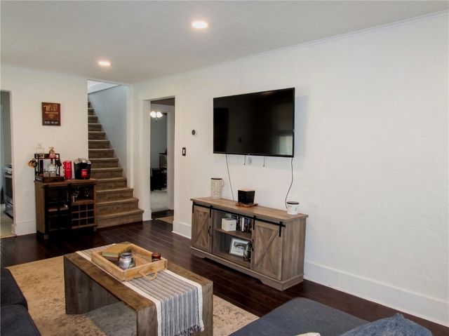 909 ALLEGHENY AVE, Oakmont, PA 15039