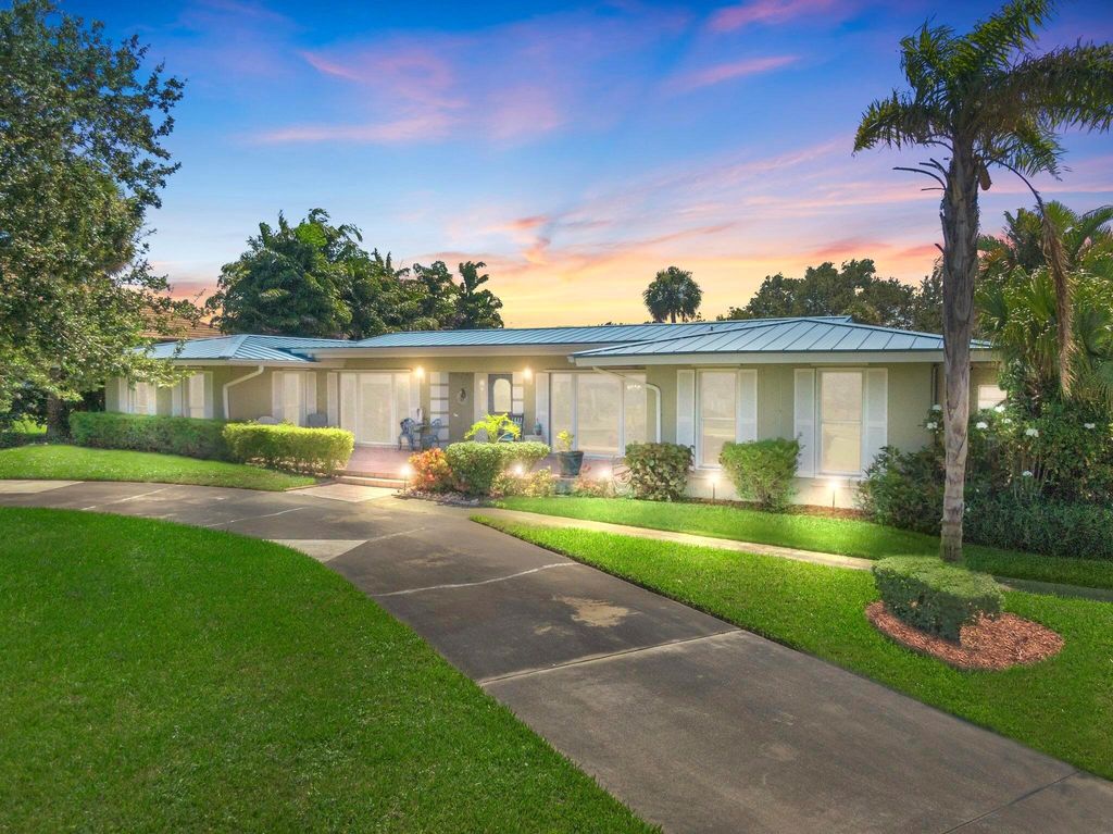 2715 S Indian River Drive, Fort Pierce, FL 34950