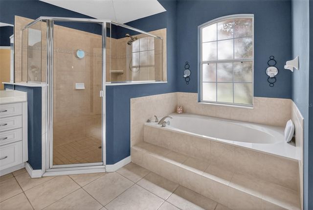 18 LEWISTON COURT, Palm Coast, FL 32137