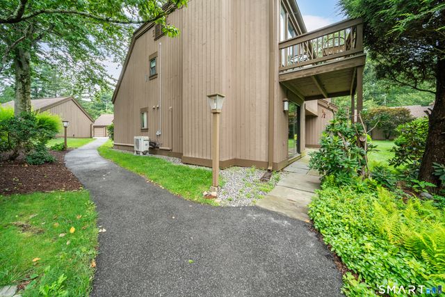 489 Heritage Village C, Southbury, CT 06488