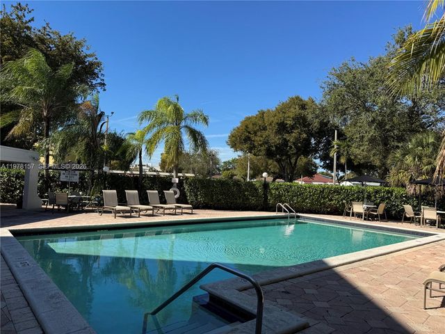 2150 SW 16th Ave 108, Miami, FL 33145