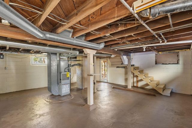 313 N 20th Street, East Moline, IL 61244