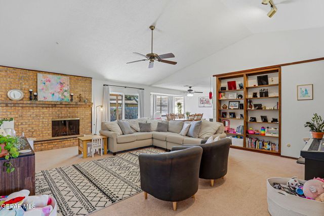 1721 VISTA REAL Drive, El Paso, TX 79935