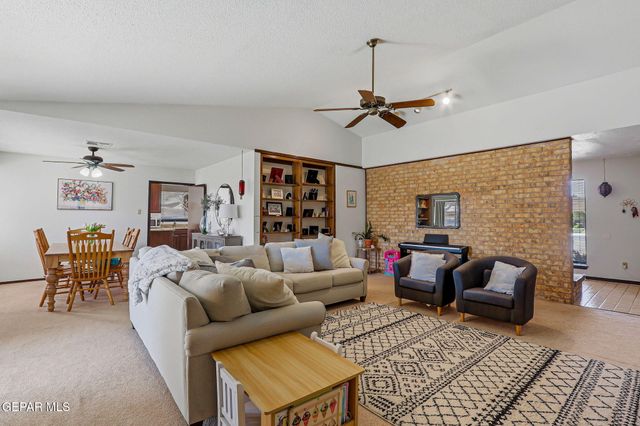 1721 VISTA REAL Drive, El Paso, TX 79935