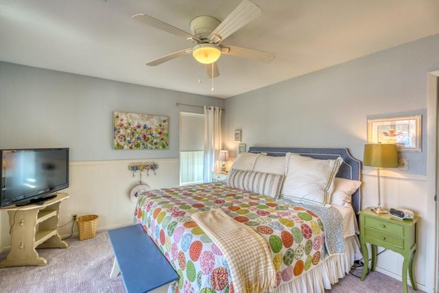 621 Sandy Mountain DR, Sunrise Beach, TX 78643