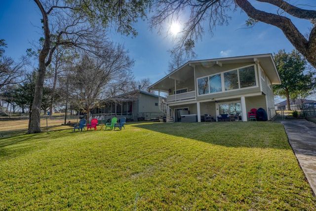 621 Sandy Mountain DR, Sunrise Beach, TX 78643
