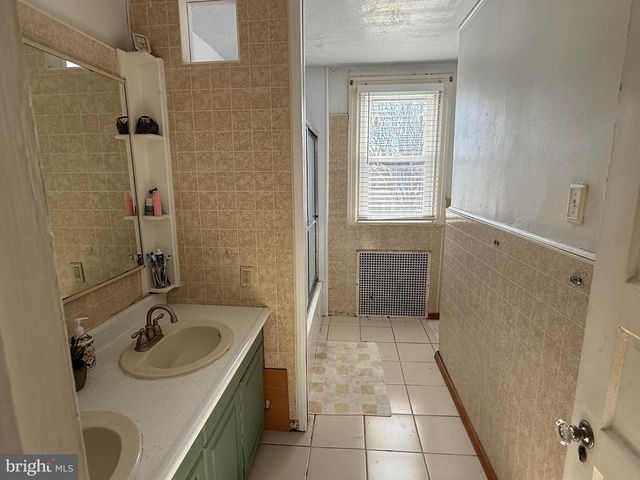 530 KENMORE RD, Havertown, PA 19083