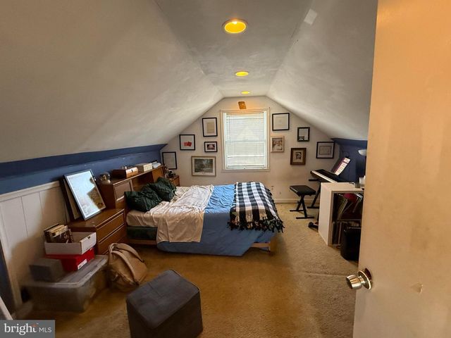 530 KENMORE RD, Havertown, PA 19083