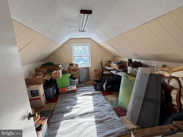 530 KENMORE RD, Havertown, PA 19083