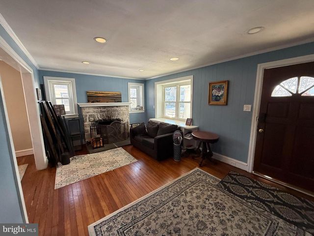 530 KENMORE RD, Havertown, PA 19083