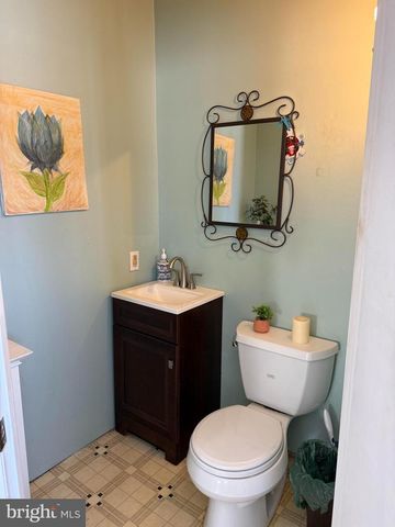 530 KENMORE RD, Havertown, PA 19083