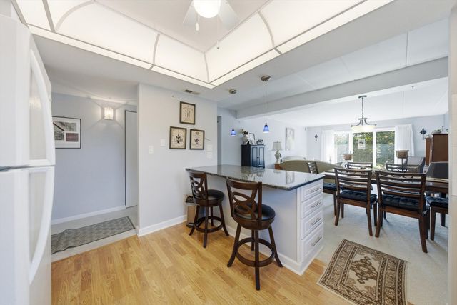 4500 W 93rd Street 1A, Oak Lawn, IL 60453