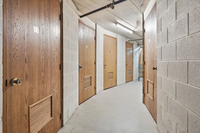 4500 W 93rd Street 1A, Oak Lawn, IL 60453