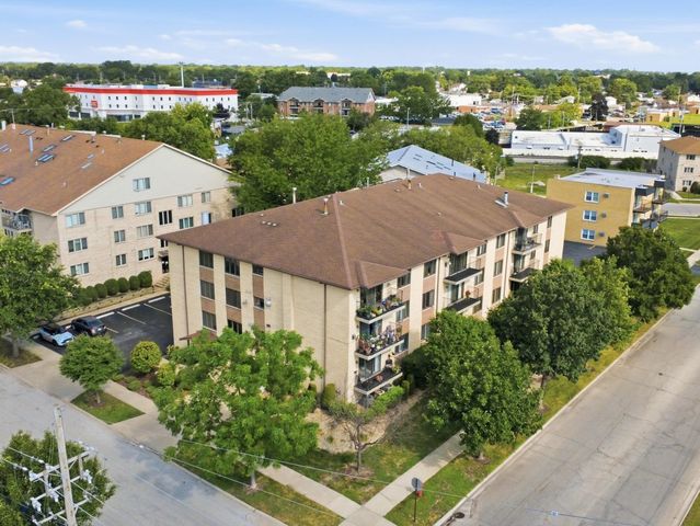 4500 W 93rd Street 1A, Oak Lawn, IL 60453