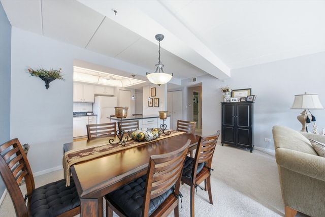 4500 W 93rd Street 1A, Oak Lawn, IL 60453