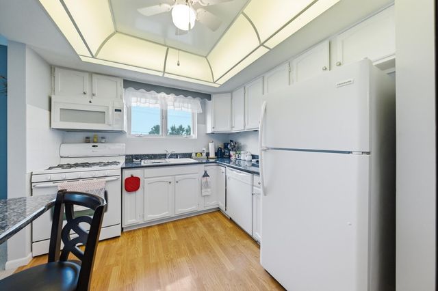 4500 W 93rd Street 1A, Oak Lawn, IL 60453