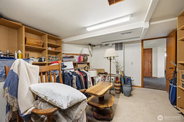 24 Shorewood Drive, Bellingham, WA 98225