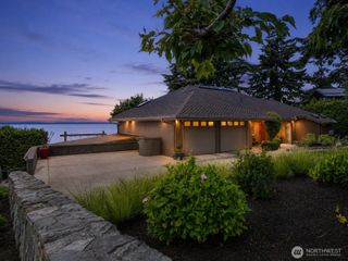 24 Shorewood Drive, Bellingham, WA 98225