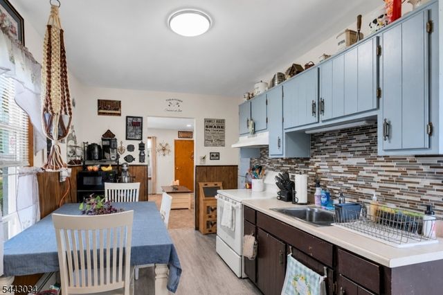 41 Dakota St, Manville Boro, NJ 08835