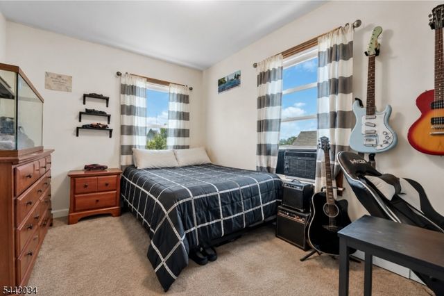 41 Dakota St, Manville Boro, NJ 08835