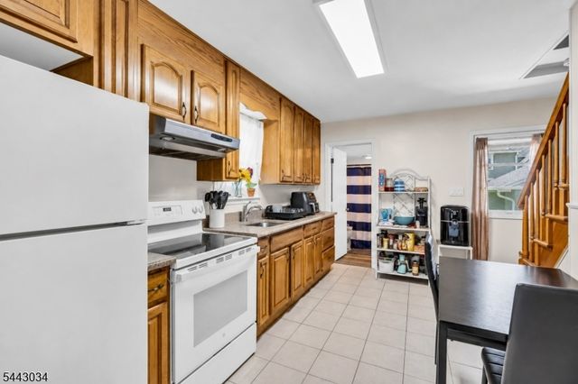 41 Dakota St, Manville Boro, NJ 08835
