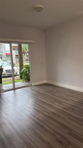 11060 SW 196th St 103, Cutler Bay, FL 33157