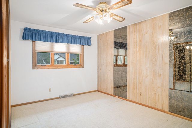 1457 N Indiana Street, Griffith, IN 46319