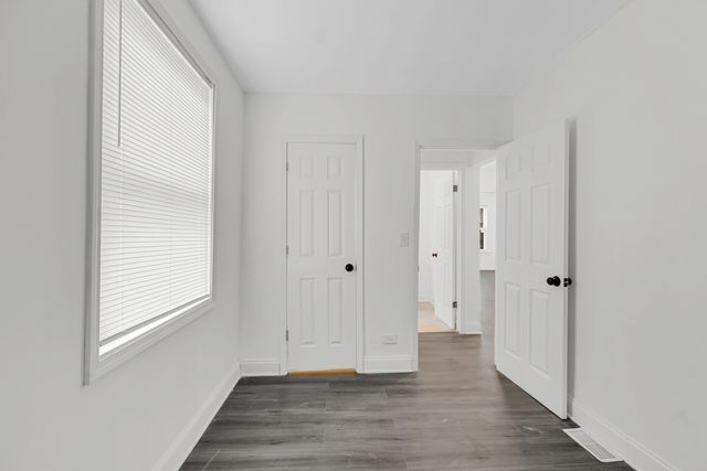 1032 W 103rd Place, Chicago, IL 60643