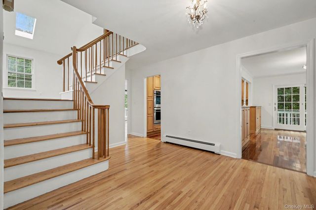 49 E Ridge Lane, Mount Kisco, NY 10549