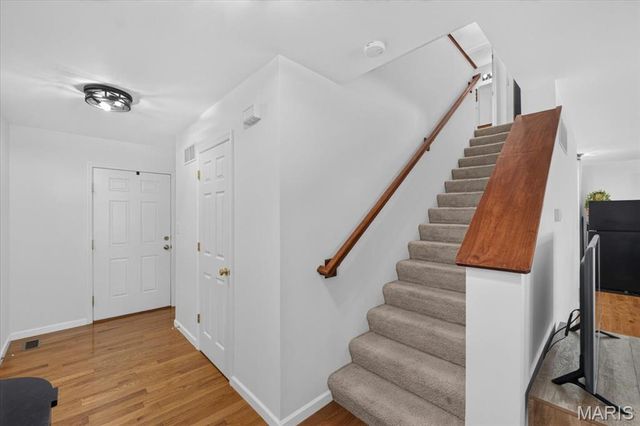 5545 Wavecrest Circle, St Charles, MO 63304