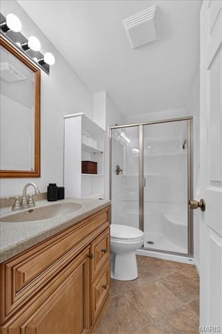 5545 Wavecrest Circle, St Charles, MO 63304