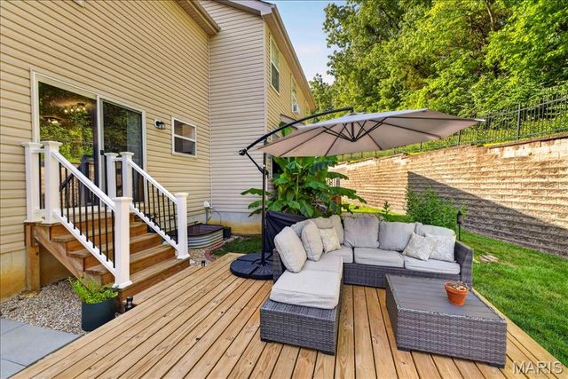 5545 Wavecrest Circle, St Charles, MO 63304
