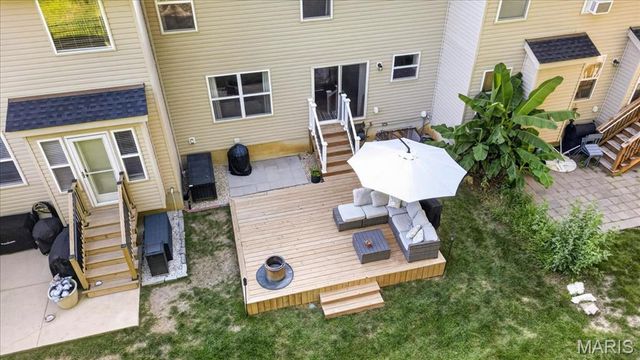 5545 Wavecrest Circle, St Charles, MO 63304