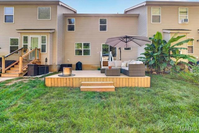 5545 Wavecrest Circle, St Charles, MO 63304