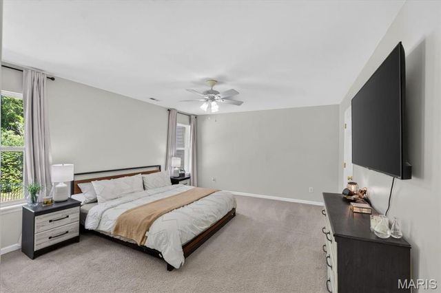 5545 Wavecrest Circle, St Charles, MO 63304