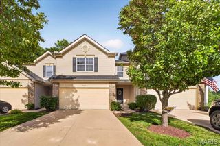 5545 Wavecrest Circle, St Charles, MO 63304