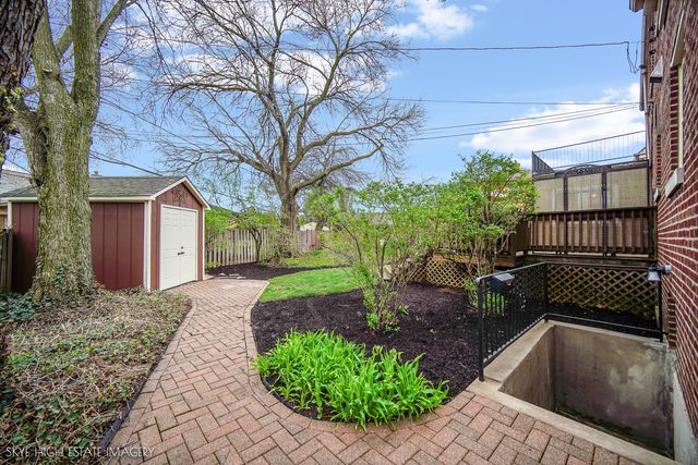 3447 W Maple Street, Evergreen Park, IL 60805