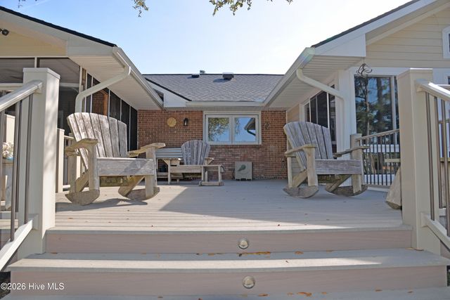 1160 Morehead Road, Southport, NC 28461