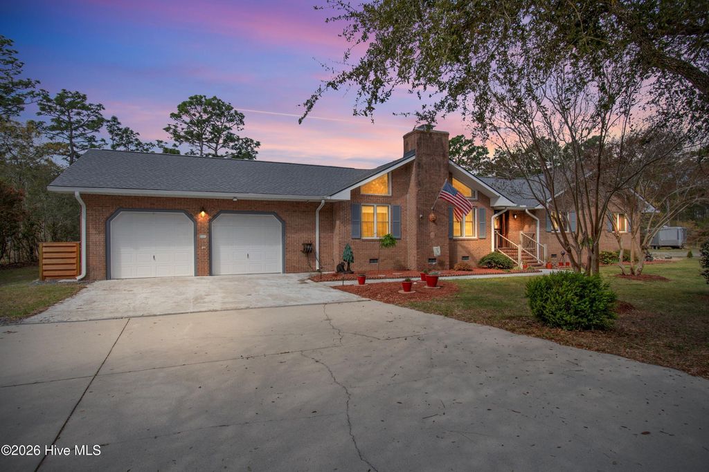 1160 Morehead Road, Southport, NC 28461