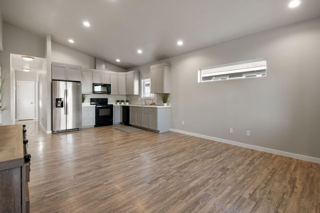 51215 Riley Lane, La Pine, OR 97739