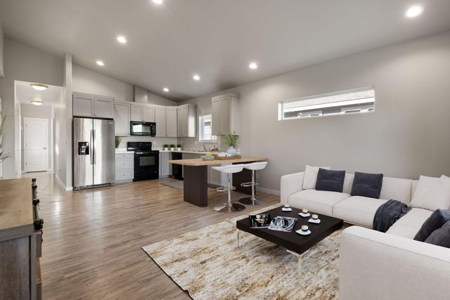 51215 Riley Lane, La Pine, OR 97739