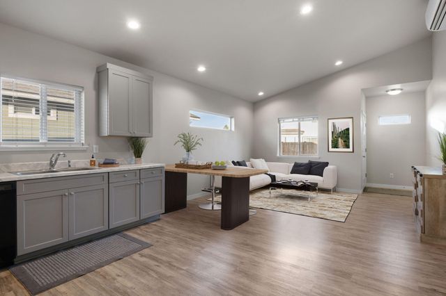 51215 Riley Lane, La Pine, OR 97739