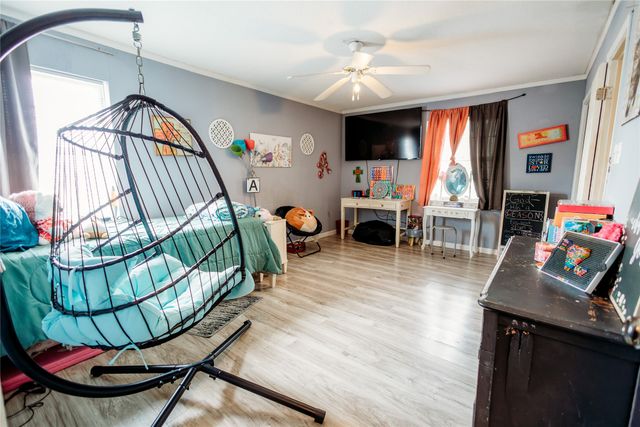 2382 N Fm 1743, Windom, TX 75492
