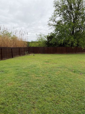 2382 N Fm 1743, Windom, TX 75492