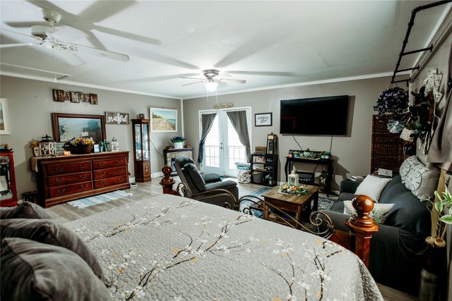 2382 N Fm 1743, Windom, TX 75492